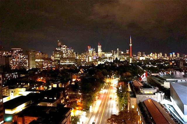 Top 10 places to hang out in Toronto Skyline