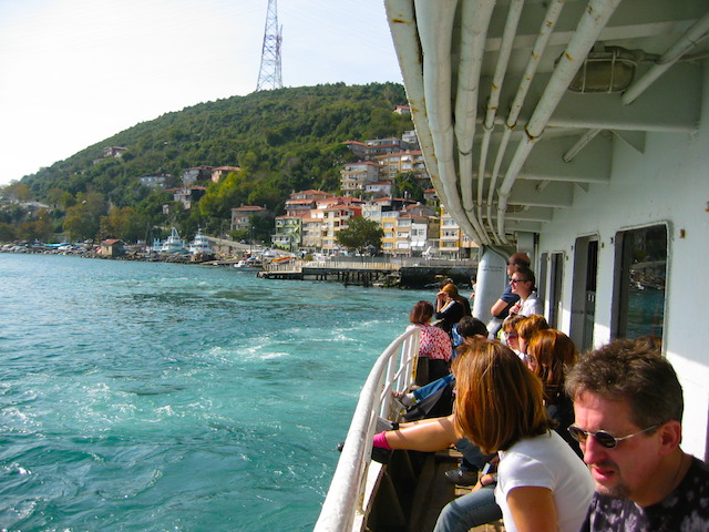 Solo Turkey, Istanbul Bosphorus-Ferry