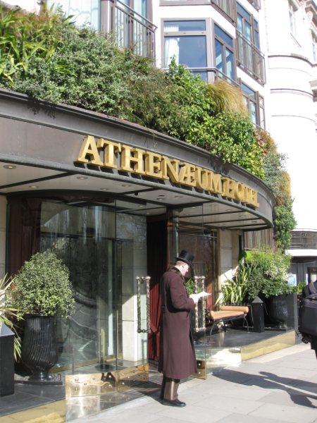 Cultural sensitivity at the Atheneum Hotel in London, UK