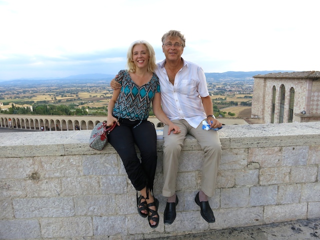 Wandering Carol, luxury travel blogger visiting Assisi, Italy