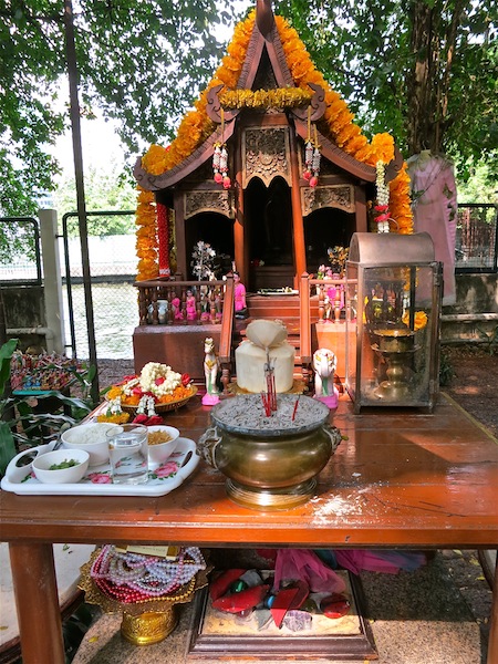 Luxury travellers seeking authenticity Thai shrine
