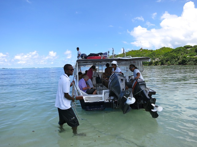 Seychelles islands, Moyenne on a Robinson Crusoe experience