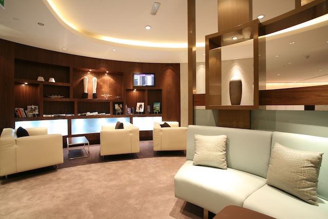 Business Class lounge on Etihad Abu Dhabi Airport