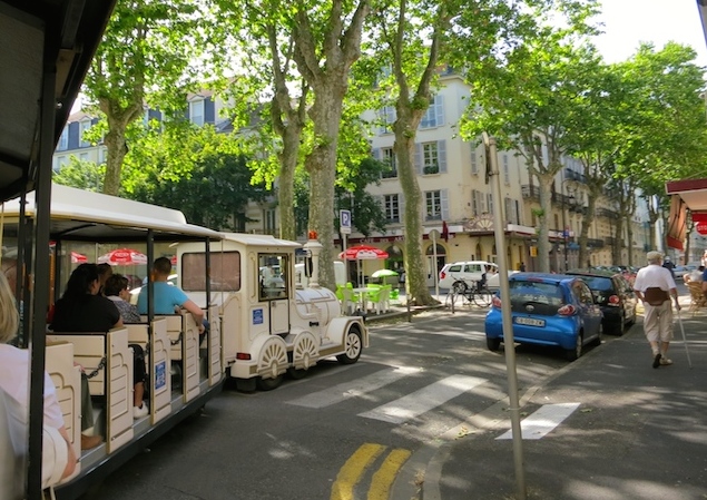 The little tourist train.