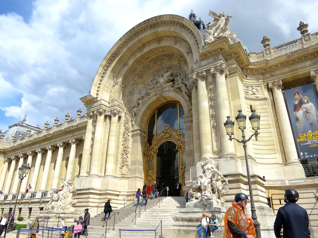 Footsteps of Coco Chanel in Paris, passing the Grand Palais