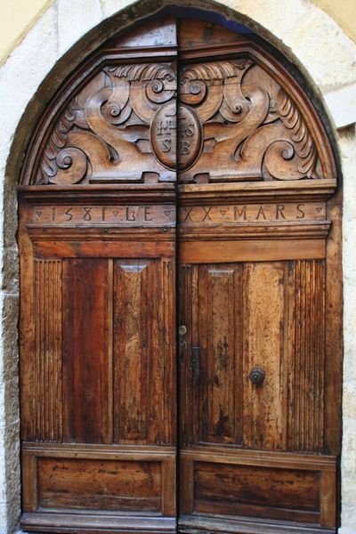 One day in Antibes, France, beautiful doorway