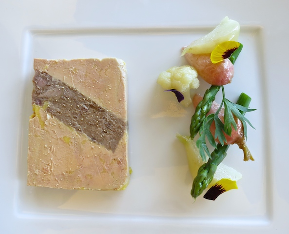 How I afford luxury travel, lunch at Hotel Paris Monaco