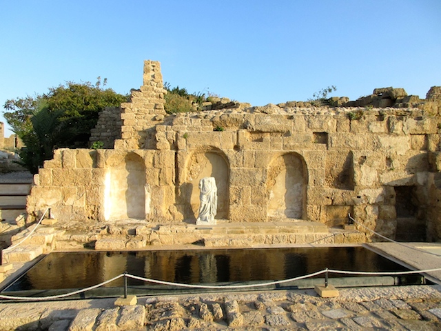 Caesarea Israel, statues