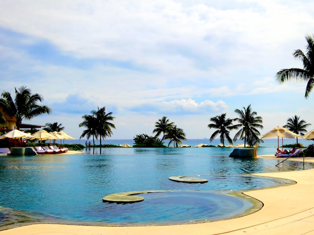 Luxury Caribbean vacations, pool Grand Velas Riviera Maya