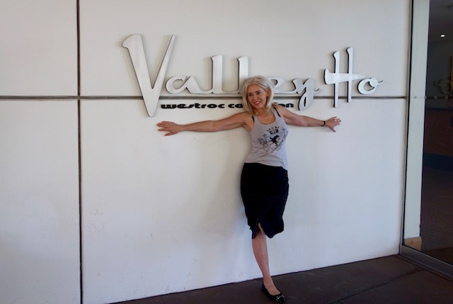 Hotel Valley Ho blog review WanderingCarol