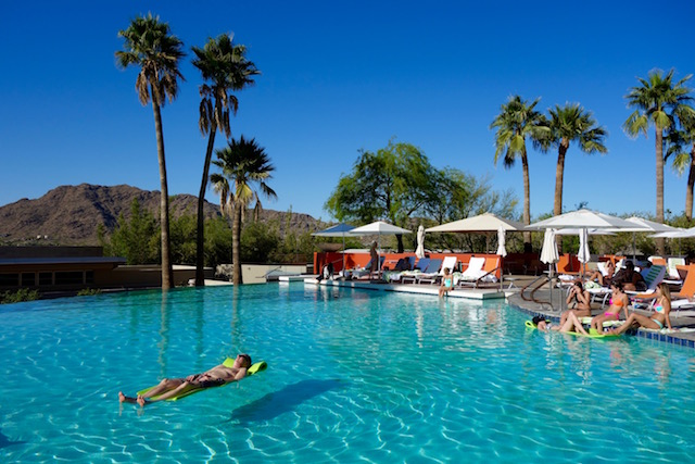 Sanctuary Camelback Mountain Resort pool