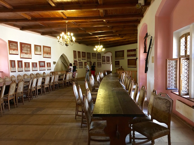 one-day-in-loket-czech-republic-see-the-castle-interior