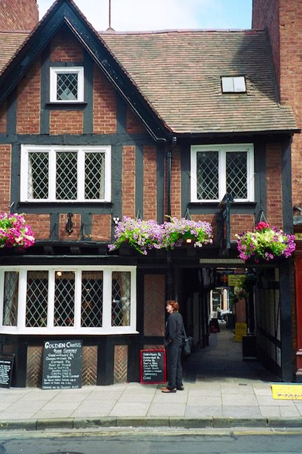 golden-cross-inn-haunted-place-shrewsbury-england