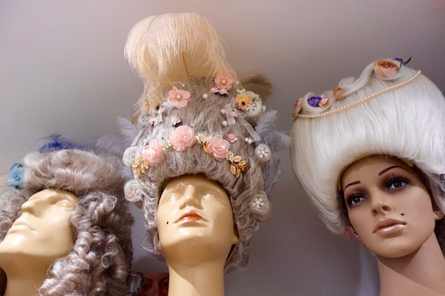 Costumes and Chateaux Versailles wigs