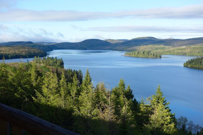 Driving between Montreal and Quebec, Lac Sacacomie