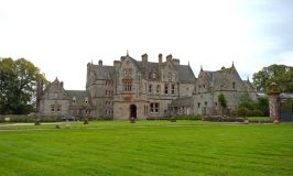 The eccentric Castle Leslie, an Ireland castle hotel