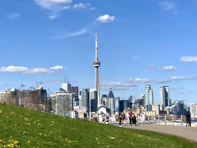 Toronto skyline with CN Tower