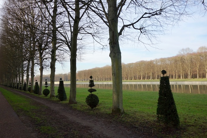 Things to do in Versailles, visit the palace grounds