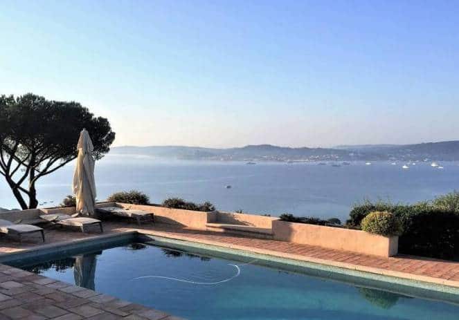 Infinity pool in a luxury villa in St Tropez