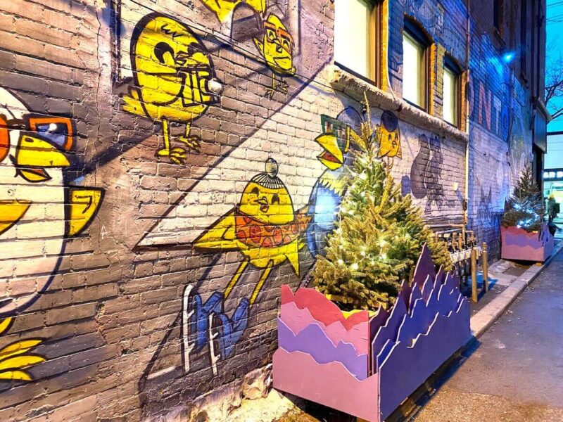 Chicken street art Grafitti Alley in Toronto