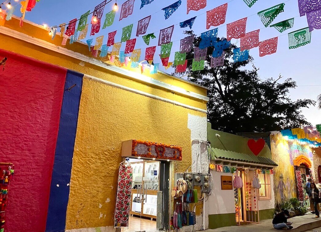 Colourful street in San Jose del Cabo
